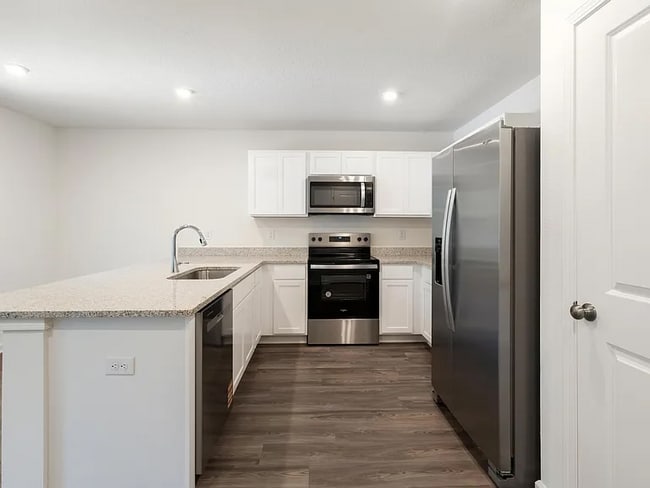 Foto del edificio - 115 Tiger Lily Ln