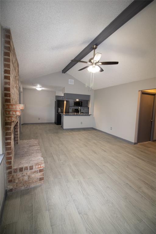 Foto del edificio - 17611 Crestline Rd