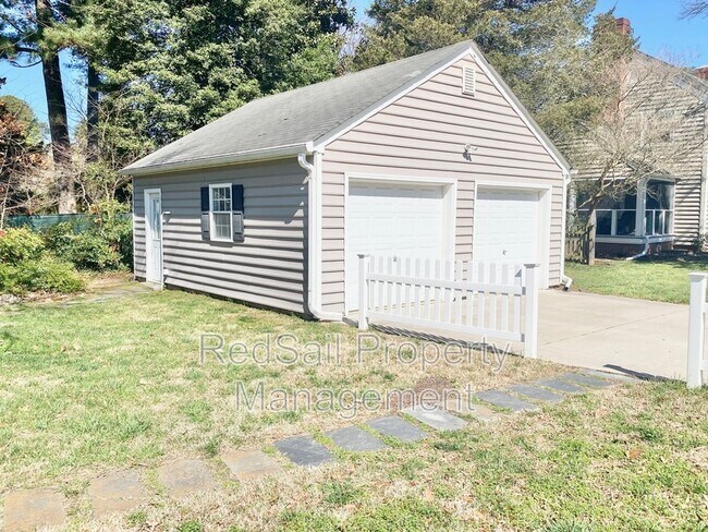 Foto del edificio - 18 River Rd