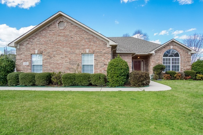 Primary Photo - Brick Home in Great Location