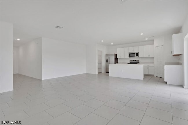 Foto del edificio - 12105 Orch Grv Wy