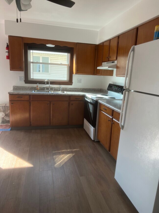 Foto del edificio - 2702 S Telulah Ave