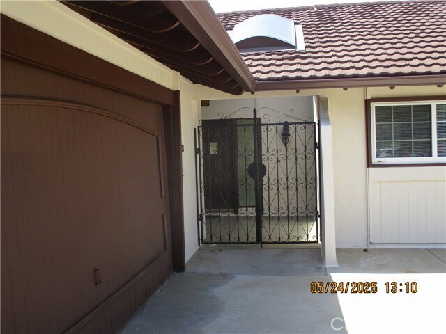 Building Photo - 223 Via Socorro