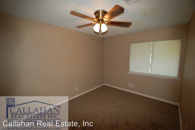 Building Photo - 5705 Sonora Dr