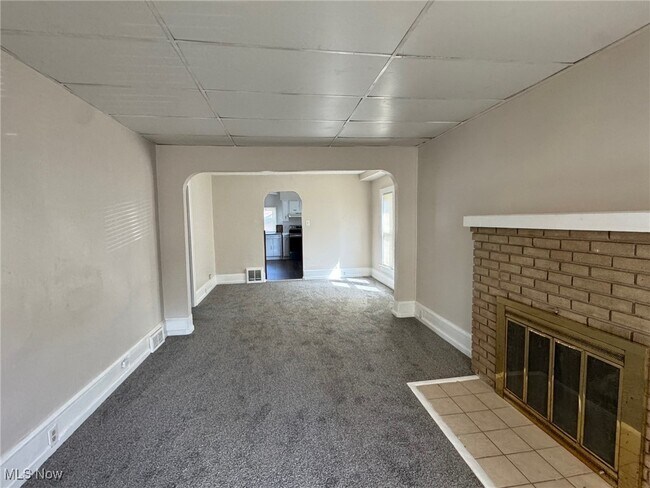 Foto del edificio - 2161 East Ave
