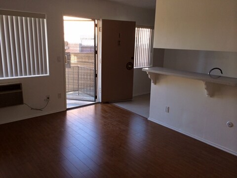Interior Photo 1 - 1046 S Hobart Blvd