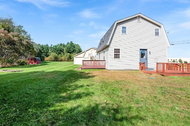 Foto del edificio - 10 Gonyeau Rd