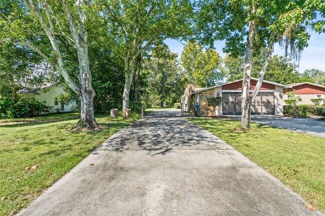 Building Photo - 12444 Coronado Dr