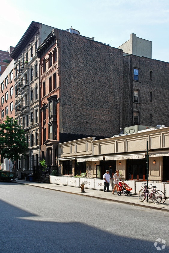 Building Photo - 278 W 19th St