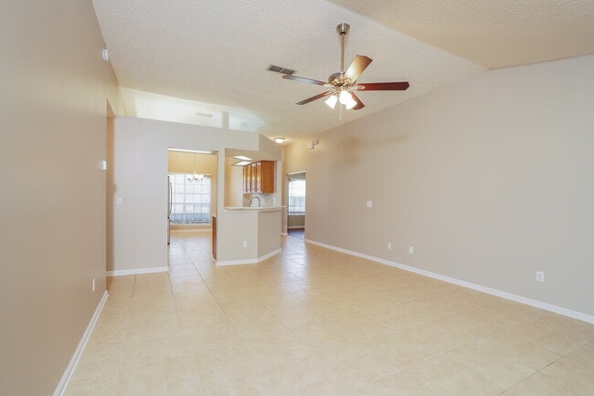 Foto del edificio - 1455 Loblolly Ct