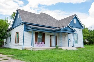 Building Photo - 3913 Lee St