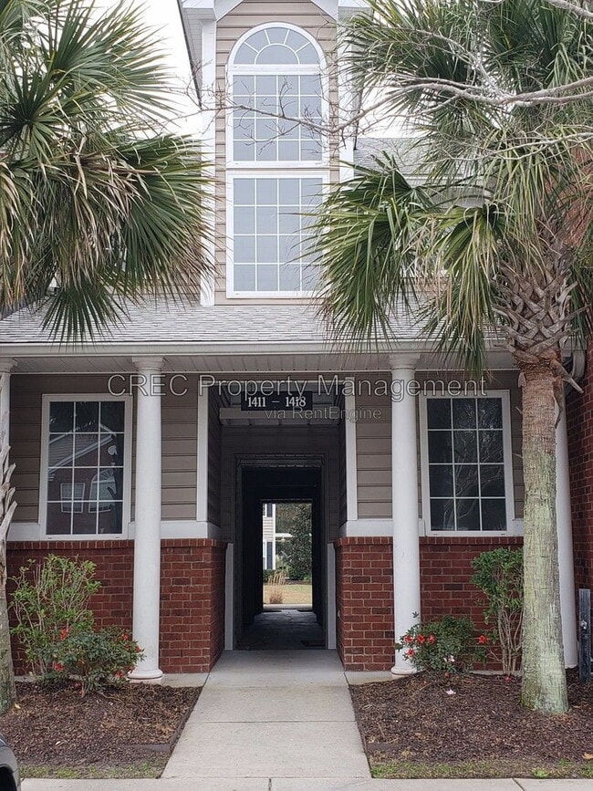 Building Photo - 1415 Belcourt Ln
