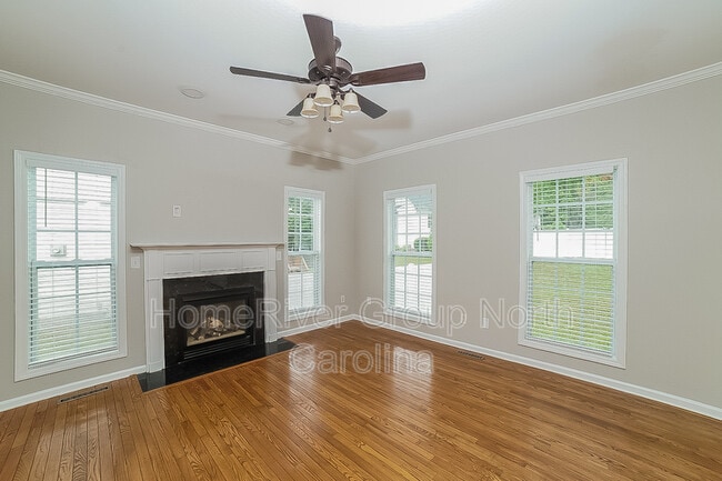 Building Photo - 5137 Ivystone Ln