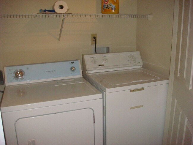 Foto del edificio - Residence of Central Park Town Home Availa...