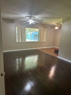 Foto del edificio - 2501 Lakeland St