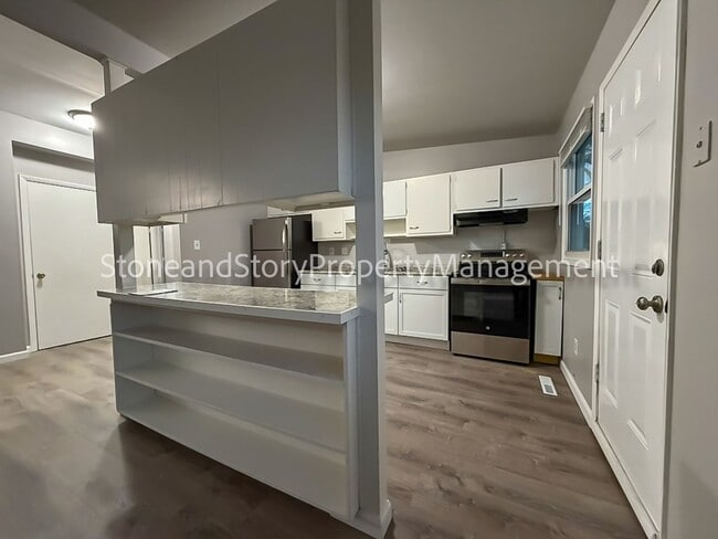 Building Photo - 2913 SW Twilight Dr