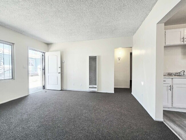 Building Photo - Spacious 2-Bedroom Home with Large Yard!!!