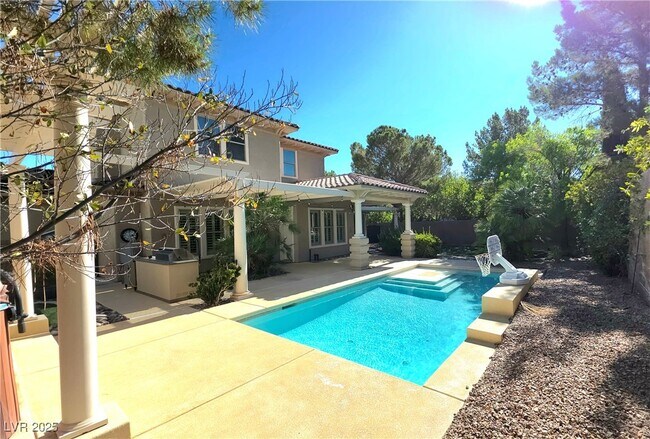 Foto del edificio - 3841 Woodsen Bend Dr