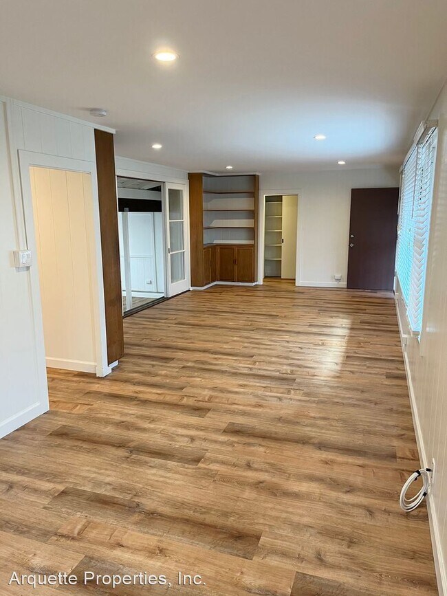 Foto del edificio - 3 br, 1.5 bath House - 2358 Liliha Street