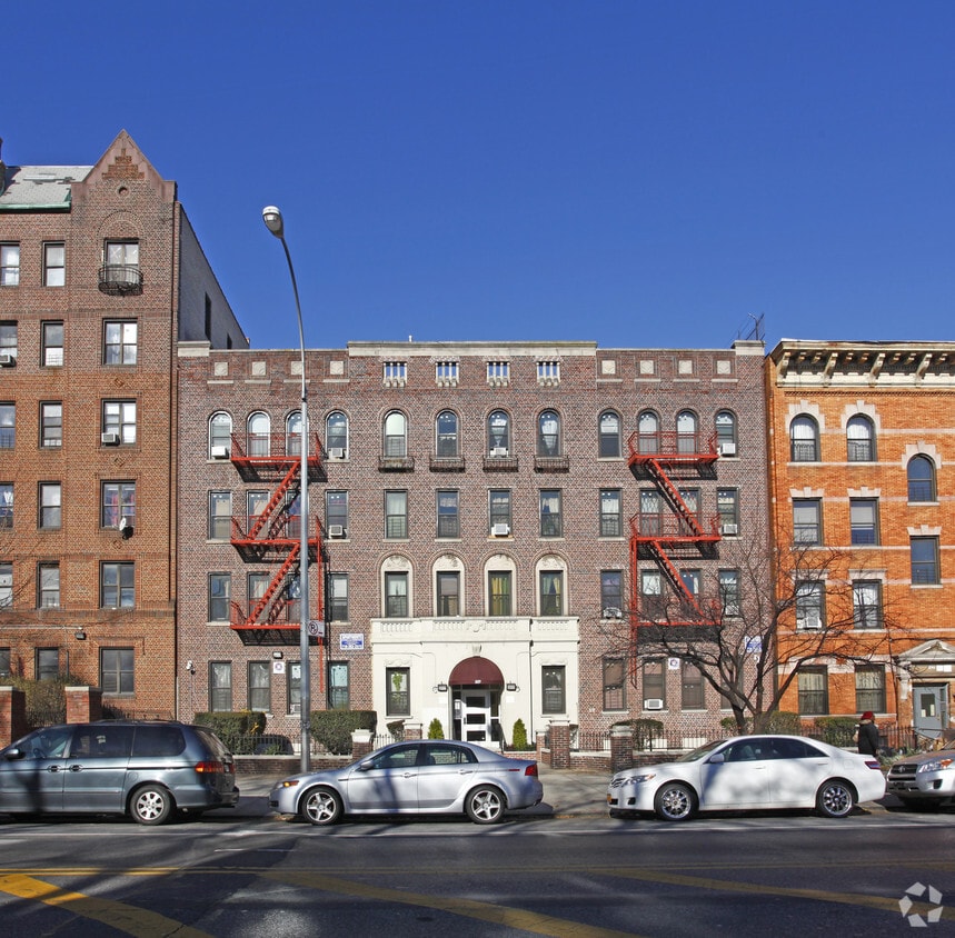 Building Photo - 233-239 Linden Blvd