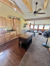 Building Photo - 36 Brentwood Rd