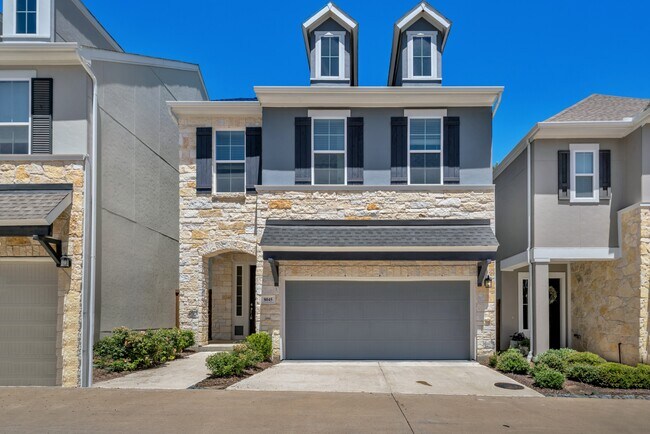 Building Photo - 8045 Emerald Rock Dr