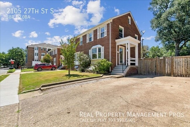Foto del edificio - 2105 27th St S