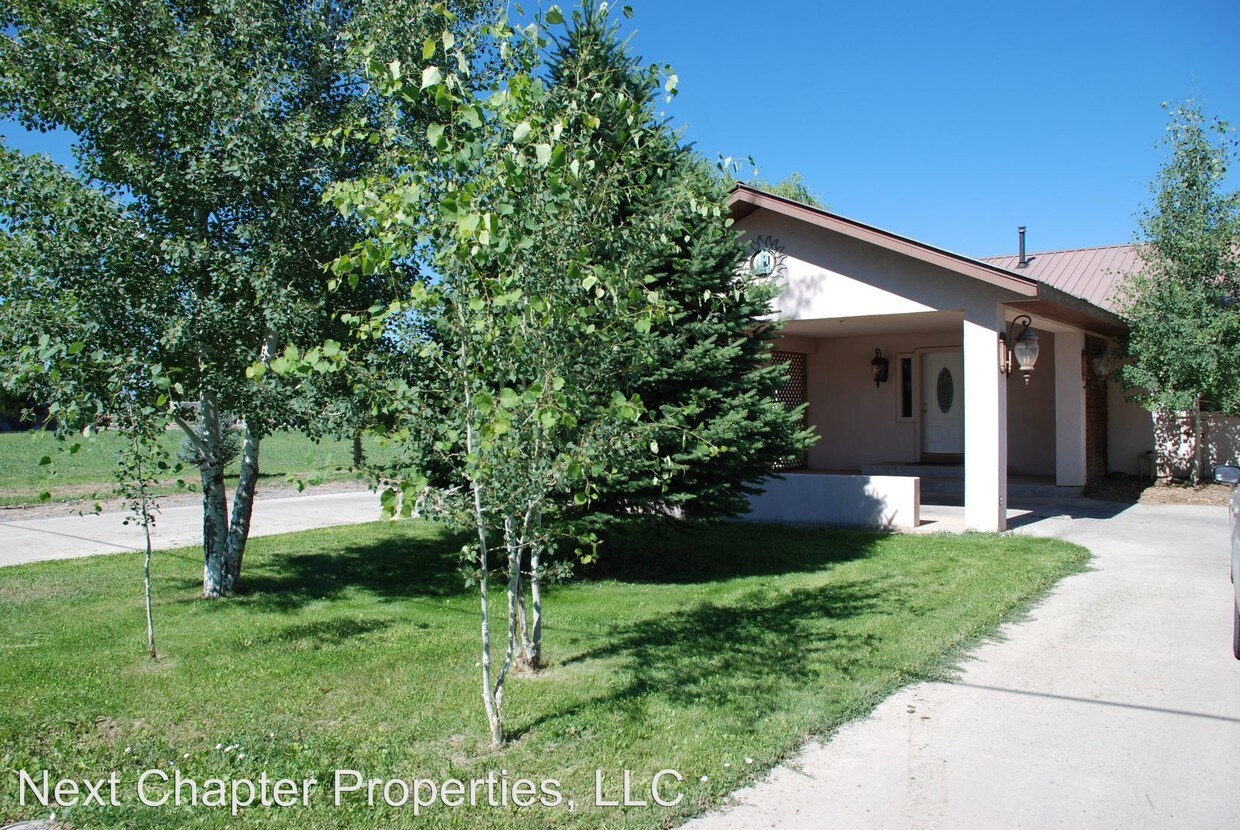 Primary Photo - 2125 Pioneer Rd