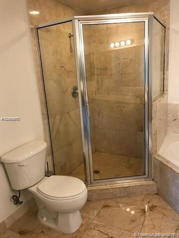 Foto del edificio - 7900 Harbor Island Dr