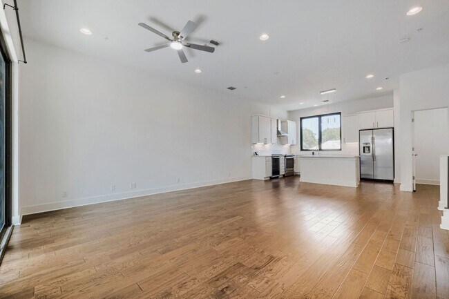 Foto del edificio - 1606 N Hackberry St