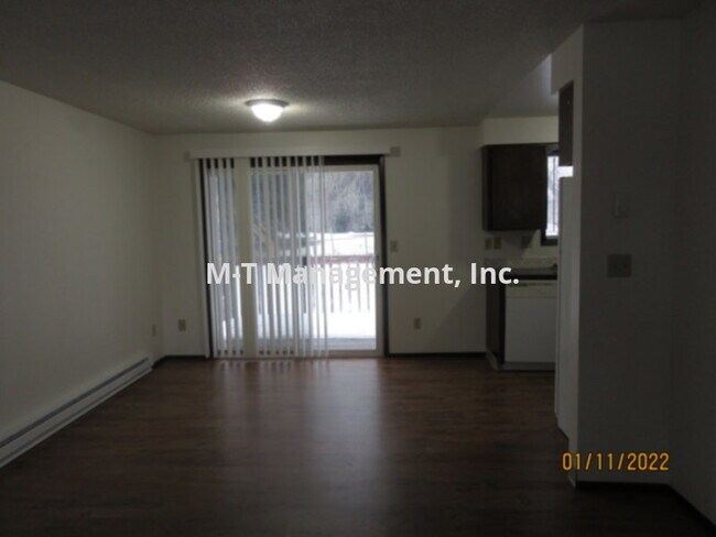 Building Photo - South Valley duplex + garage + fenced yard