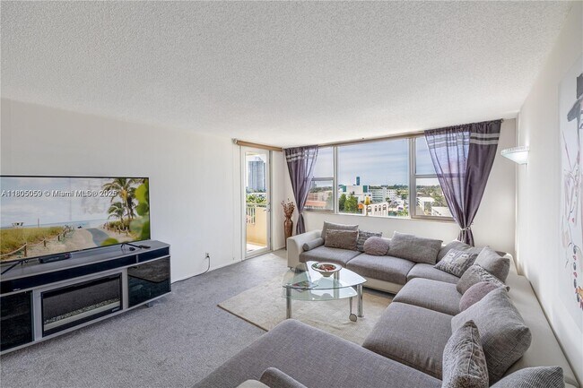 Foto del edificio - 3180 S Ocean Dr