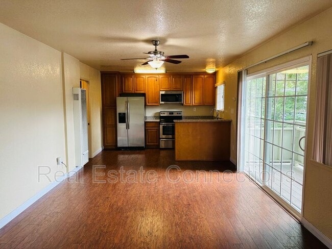 Building Photo - 4658 W Campbell Ave