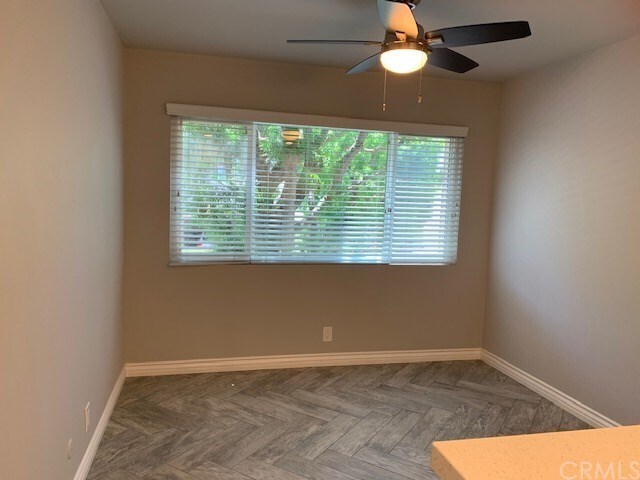 Foto del edificio - 25921 Oak St