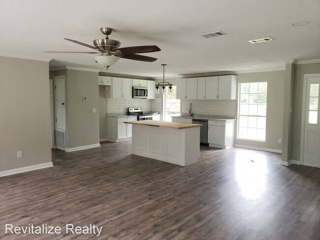 Building Photo - 3 br, 2 bath House - 12100 Hilltop Rd