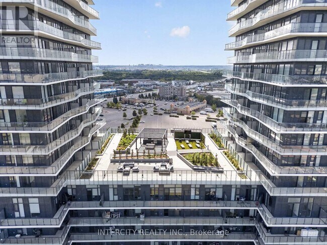 Photo du bâtiment - 15 Skyridge Dr