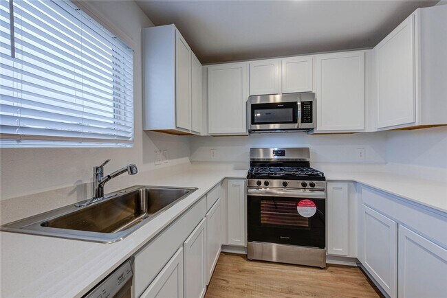 Foto del edificio - 310 Birch Blossom Path