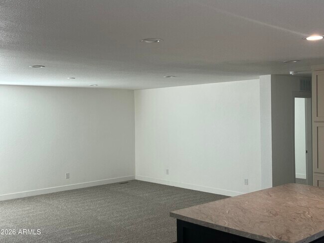 Foto del edificio - 22936 W Forest Pleasant Pl