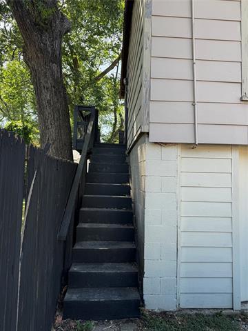 Building Photo - 4610 Victor St