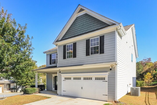 Building Photo - 119 Cessna Dr