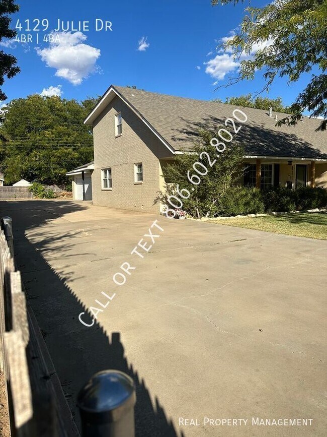 Foto del edificio - Beautiful large home in Paramount with fin...