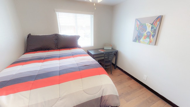 Photo - Capri Eugene - Student Living Apartments