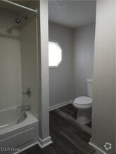 Building Photo - 475 Crouse St
