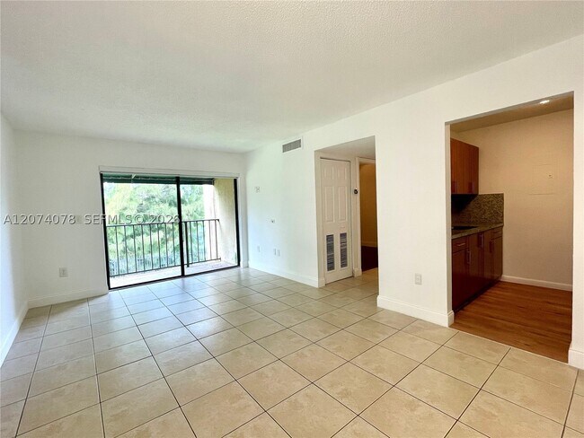 Building Photo - 7415 SW 152nd Ave