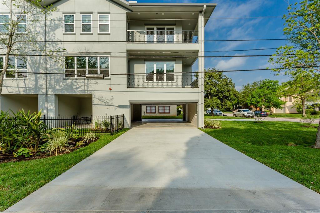 Foto principal - 4501 Larch Ln