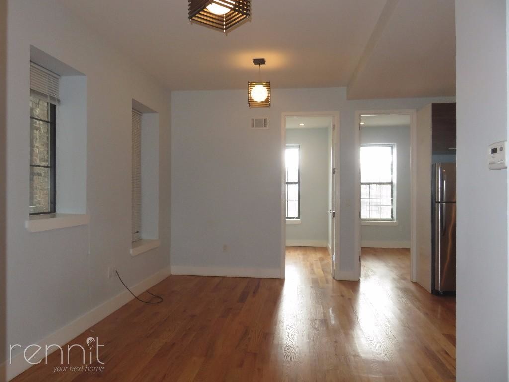 Primary Photo - 137 Albany Ave