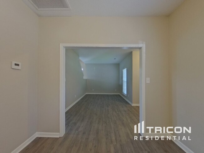 Foto del edificio - 5725 Shining Oak Ln