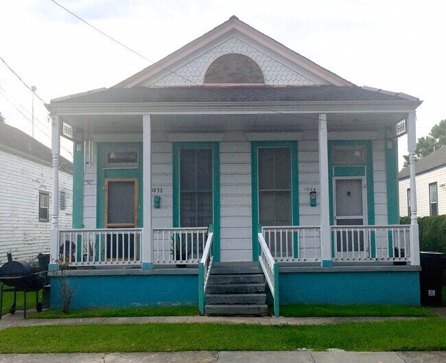 Foto del edificio - 1812 Dante St