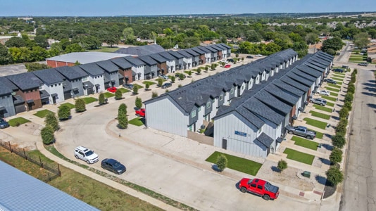 Building Photo - 3325 Brambleton Hill Pl