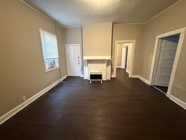 Building Photo - 852 Ioka Ave